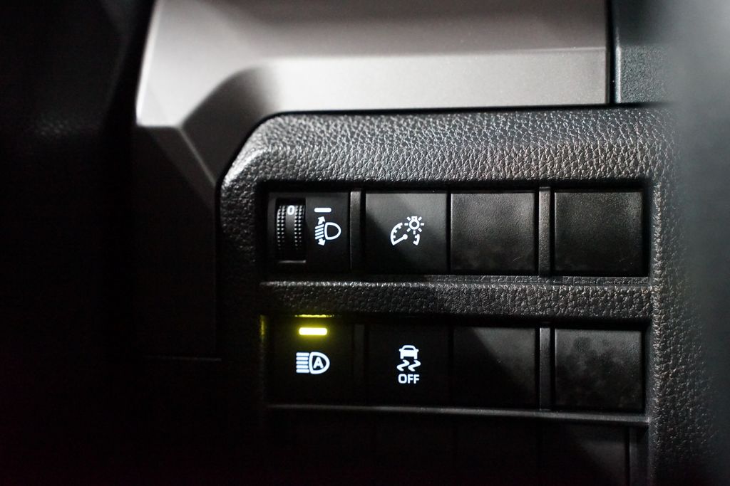 Thumbnail: 2024 Toyota Tacoma - 25