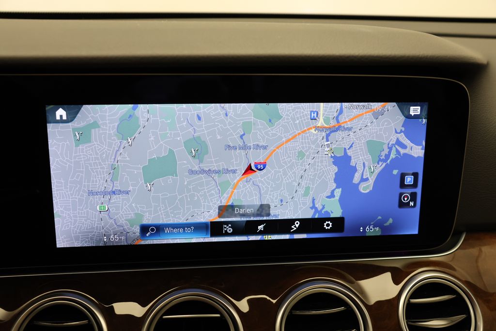 Thumbnail: 2023 Mercedes-Benz E-Class - 26