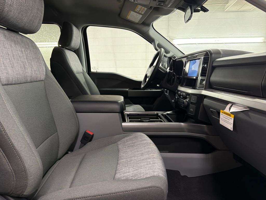 New 2026 Black Ford XLT image 26