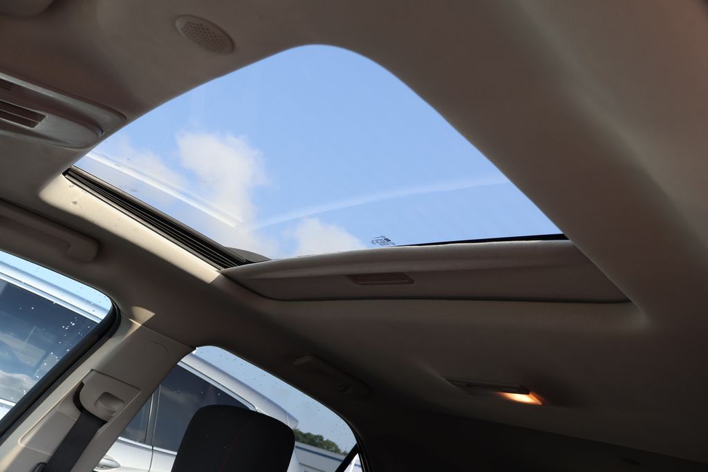 Thumbnail: 2012 Chevrolet Equinox - 14