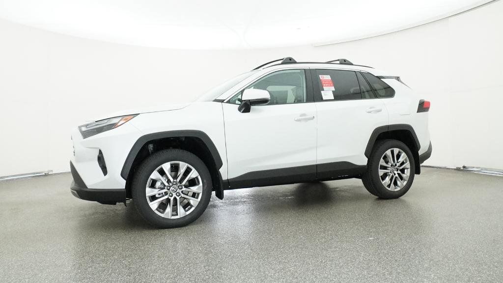 Thumbnail: 2025 Toyota RAV4 - 32