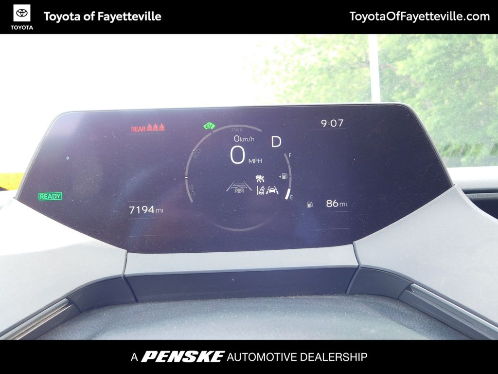 2024 Toyota Prius XLE 12