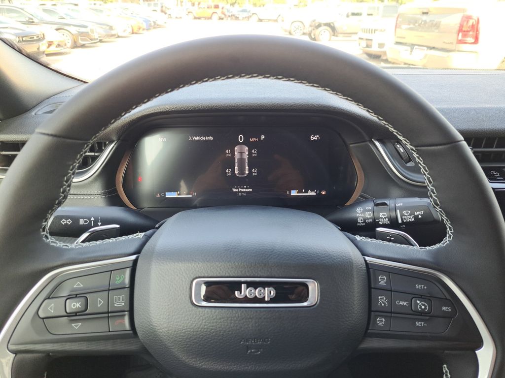 New Car 2025 Jeep Grand Cherokee  Laredo For Sale Under $35,000 In Austin, Texas