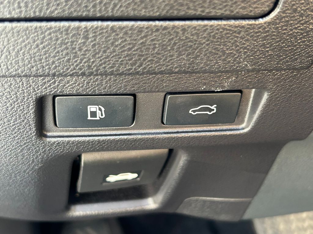 Used 2022 Lexus ES Sedan