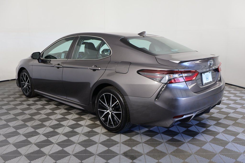 Thumbnail: 2023 Toyota Camry - 6