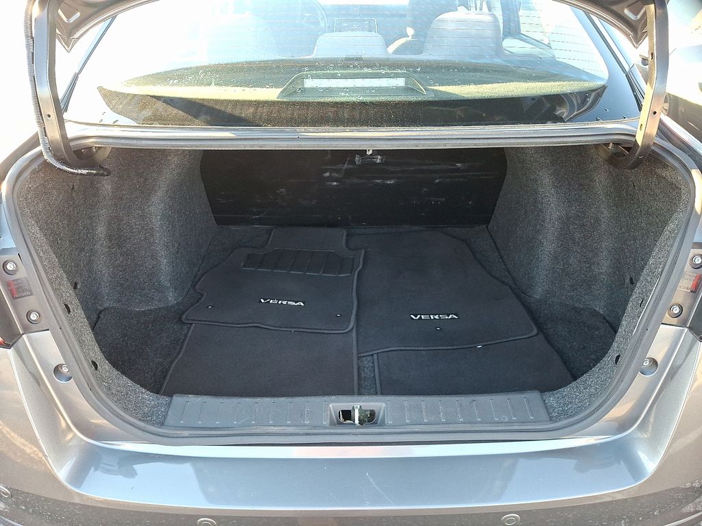 Thumbnail: 2021 Nissan Versa - 30