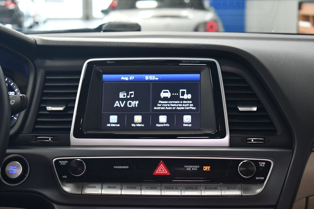 Thumbnail: 2019 Hyundai Sonata - 17