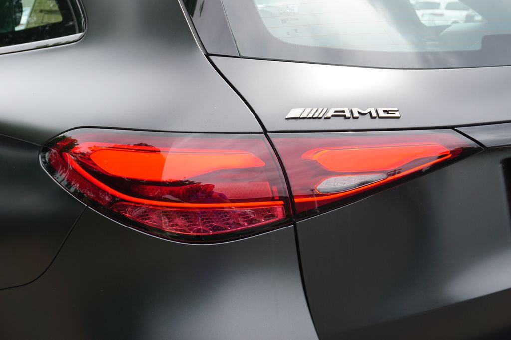 2025 Mercedes-Benz GLC 63 AMG 15