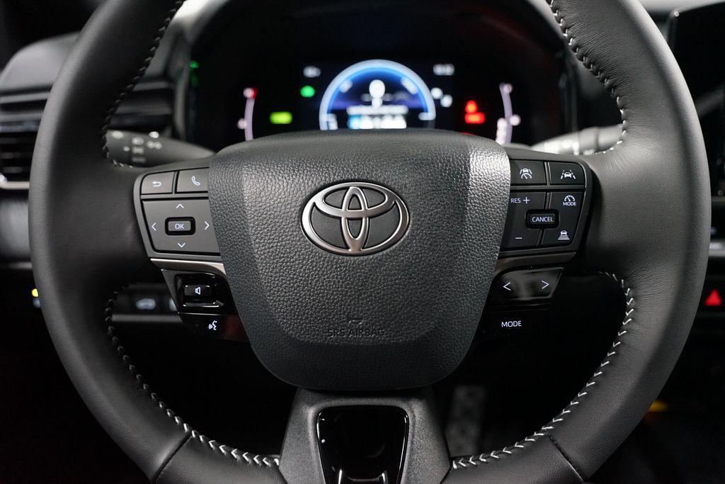 Thumbnail: 2026 Toyota Camry - 12