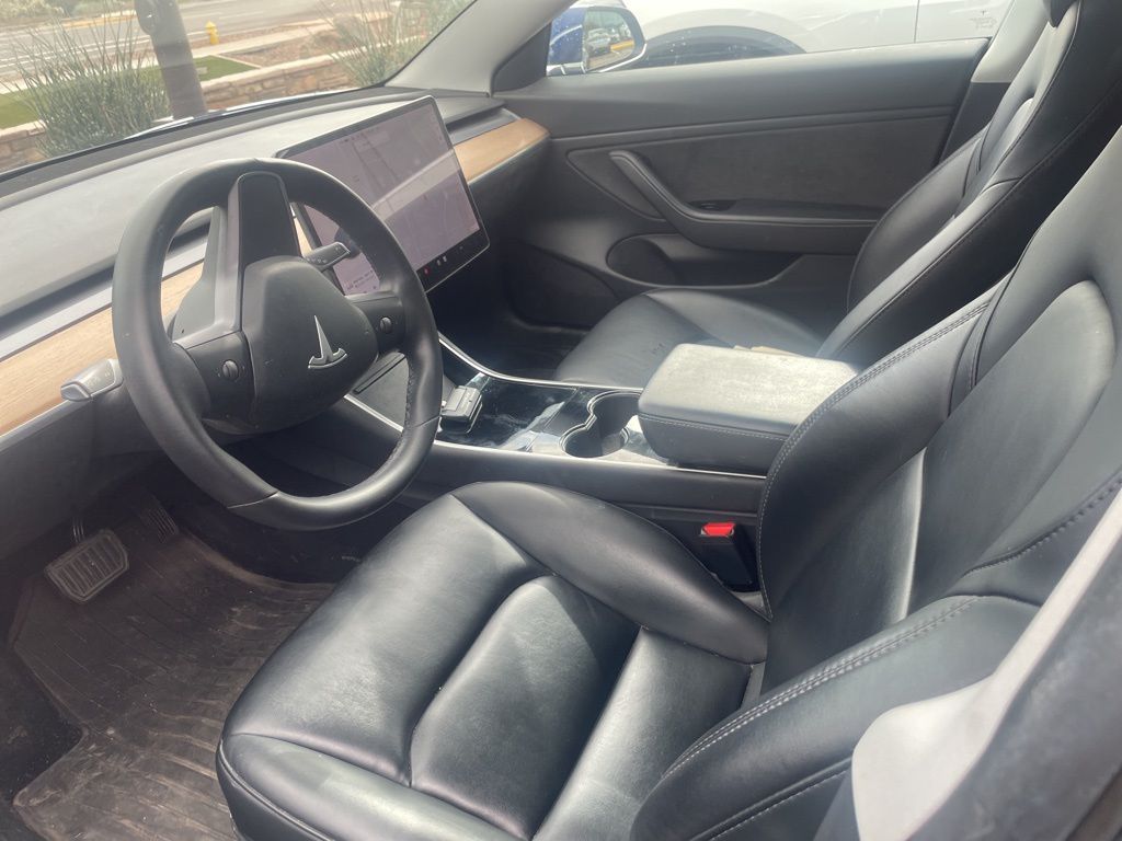 Thumbnail: 2020 Tesla Model 3 - 7