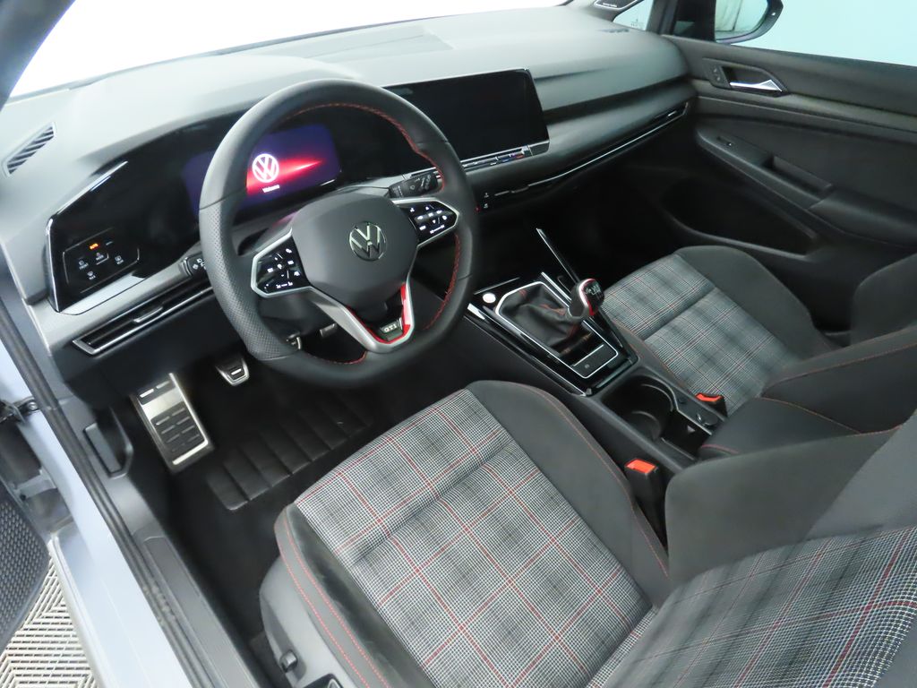 2024 Volkswagen Golf GTI SE 9