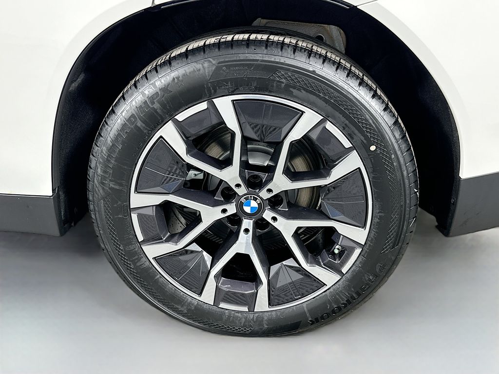 Thumbnail: 2026 BMW X3 - 23