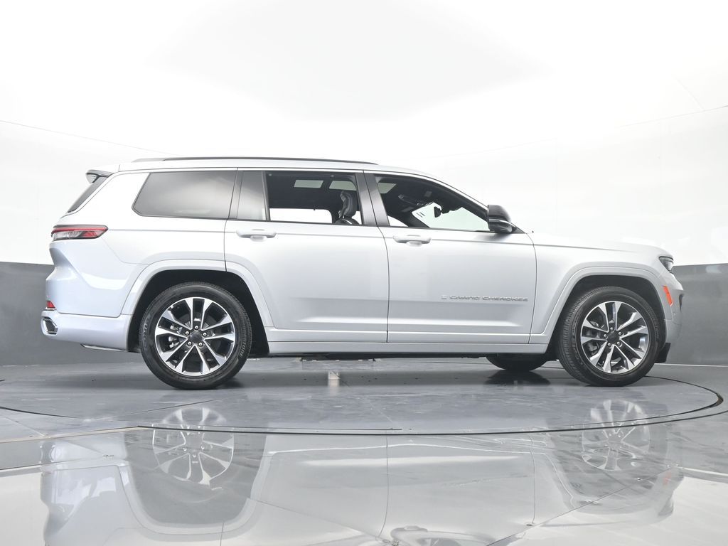 Used 2024 Silver Zynith Jeep Overland image 73