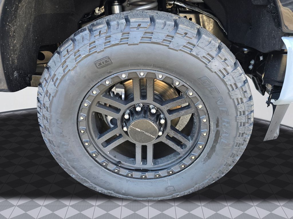 New 2026 Gray Ford Lariat image 10