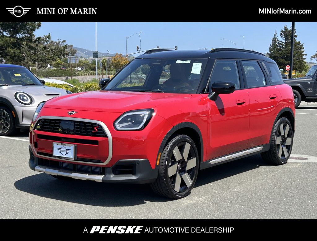 2025 MINI Cooper Countryman Signature Hero Image
