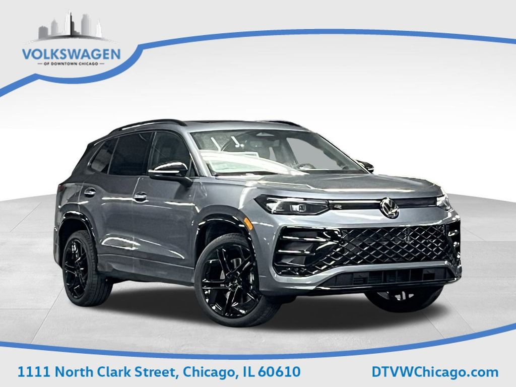 2026 Volkswagen Tiguan SE R-Line Black's photo