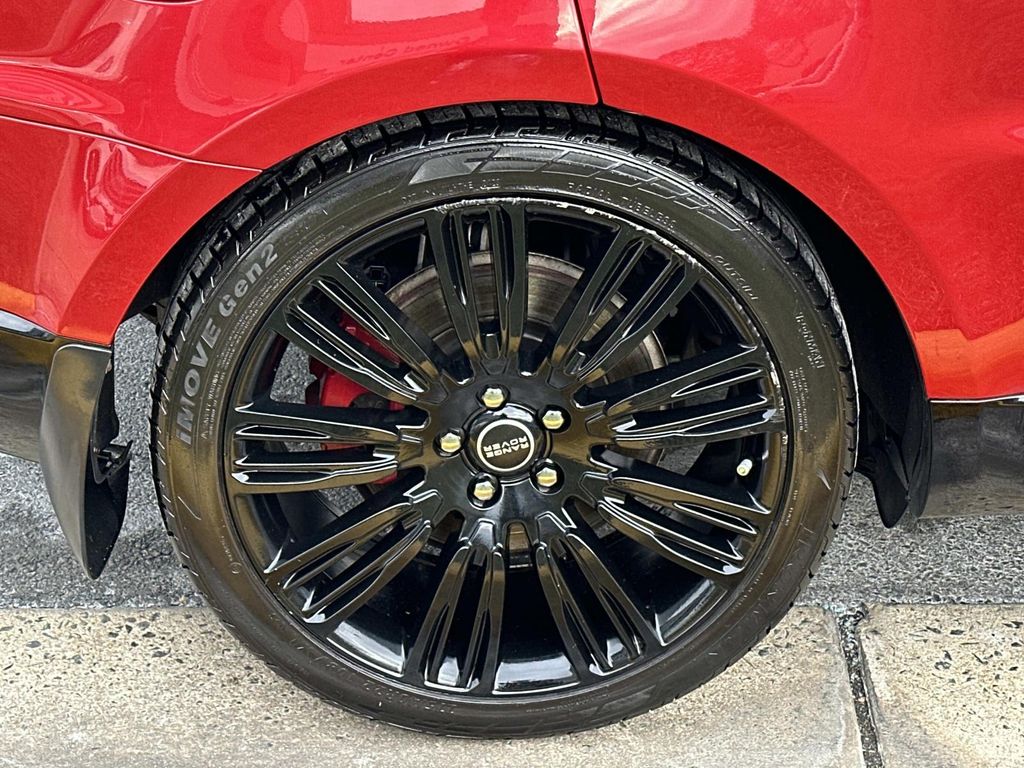 Thumbnail: 2019 Land Rover Range Rover Sport - 16