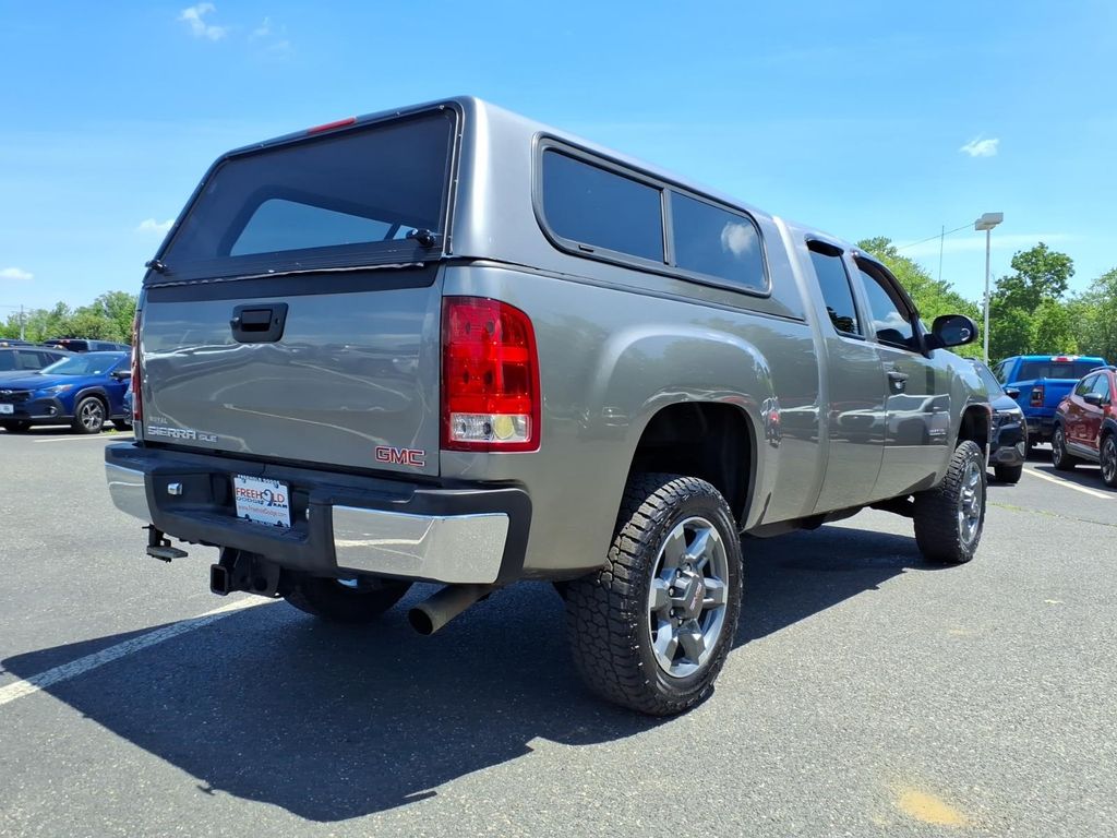 used 2013 GMC Sierra 2500HD car, priced at $19,900