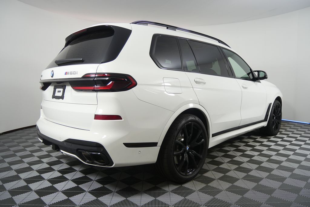 Thumbnail: 2025 BMW X7 - 3