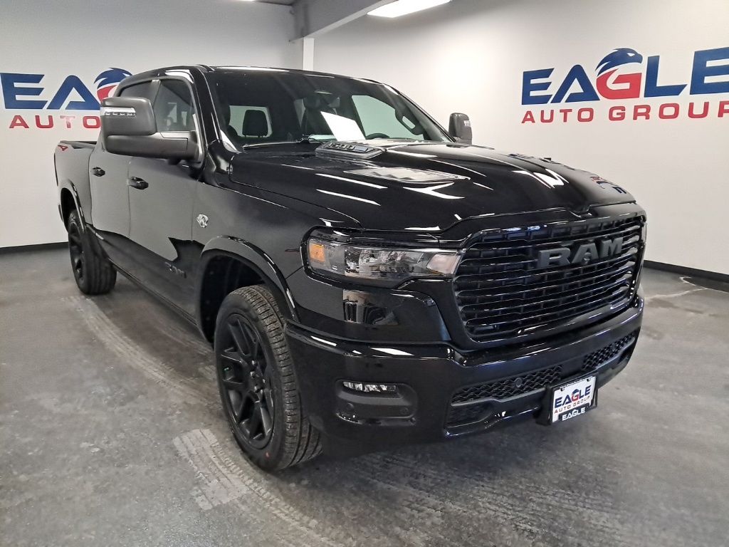 Diamond Black Crystal Pearlcoat 2026 RAM 1500 Laramie Crew Cab 4WD Pickup Truck Four-Wheel Drive 8-Speed Automatic