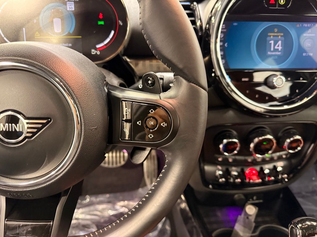 Thumbnail: 2023 MINI Cooper Clubman - 14