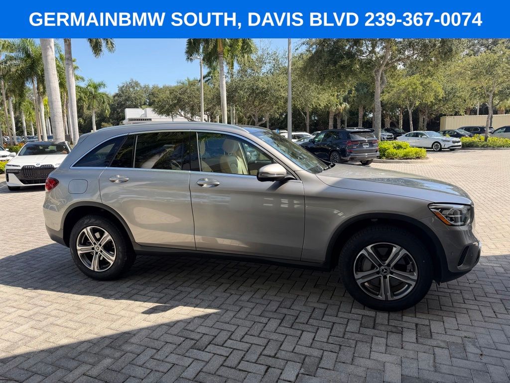 Used 2022  Mercedes-Benz GLC 300 image 7