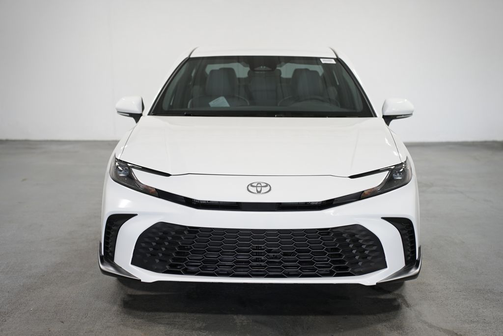 2025 Toyota Camry SE 2