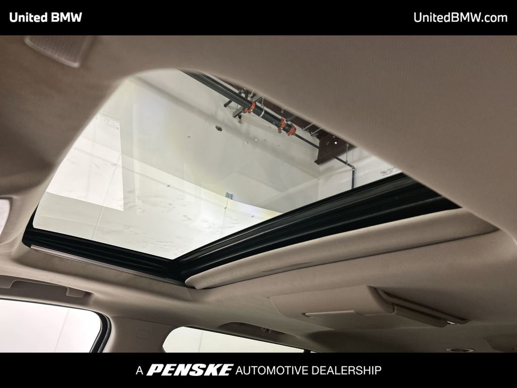 Thumbnail: 2019 GMC Yukon XL - 20