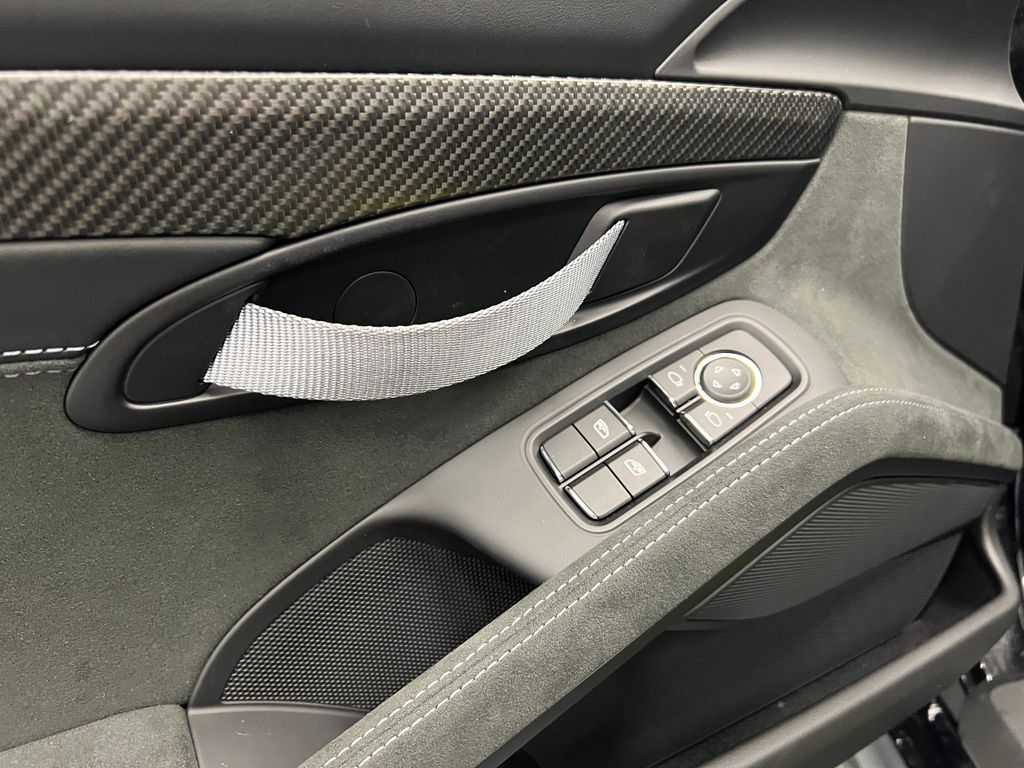 Thumbnail: 2025 Porsche 718 Cayman - 31