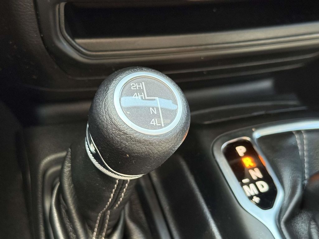 Used 2022 Gray Jeep Unlimited Sahara image 27
