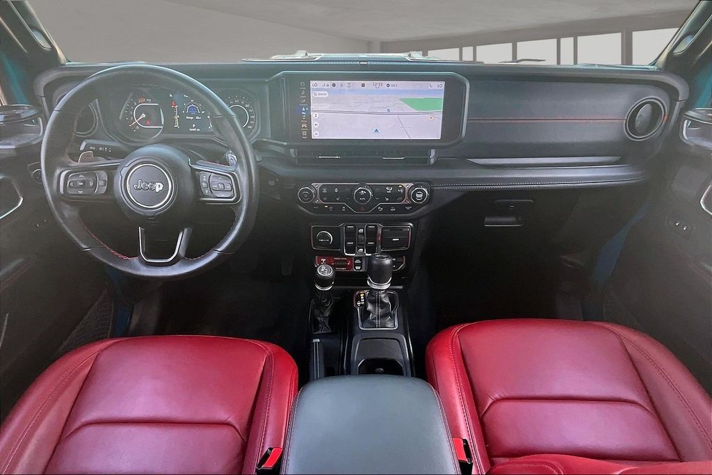 Used 2024 Jeep Wrangler SUV