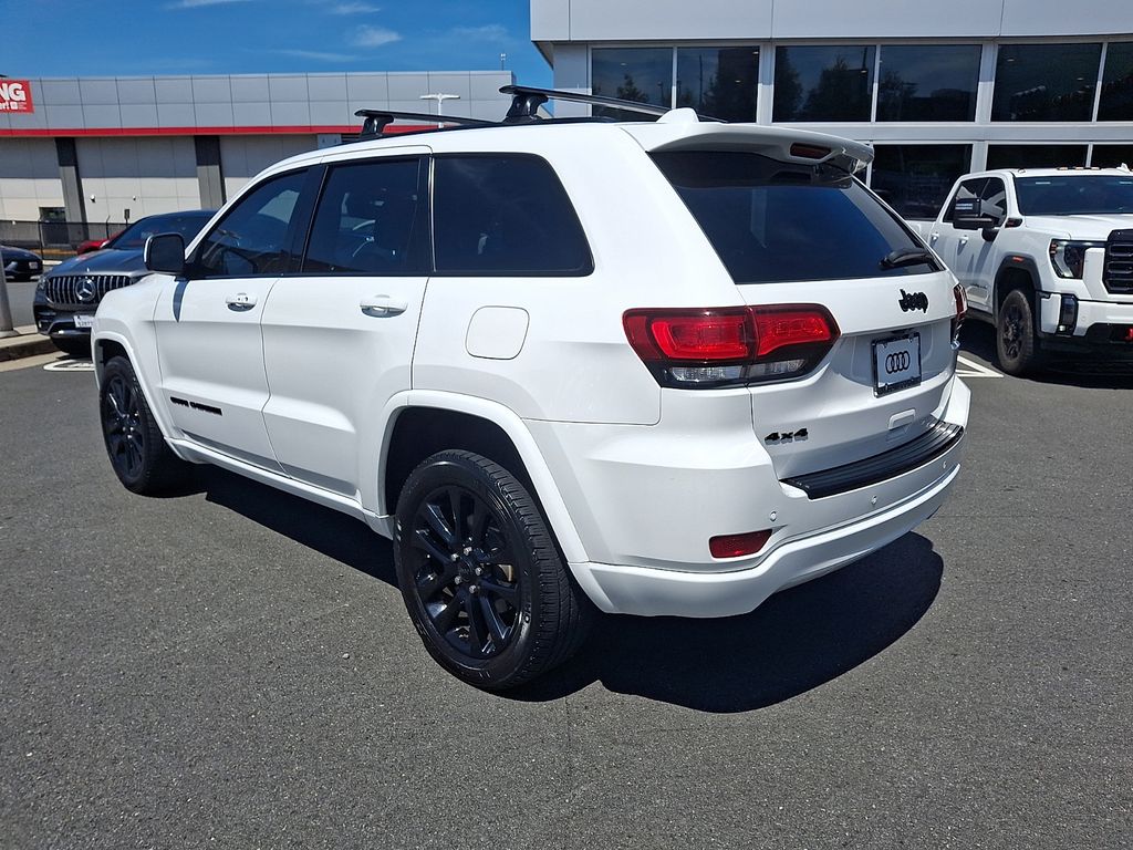 Thumbnail: 2018 Jeep Grand Cherokee - 6
