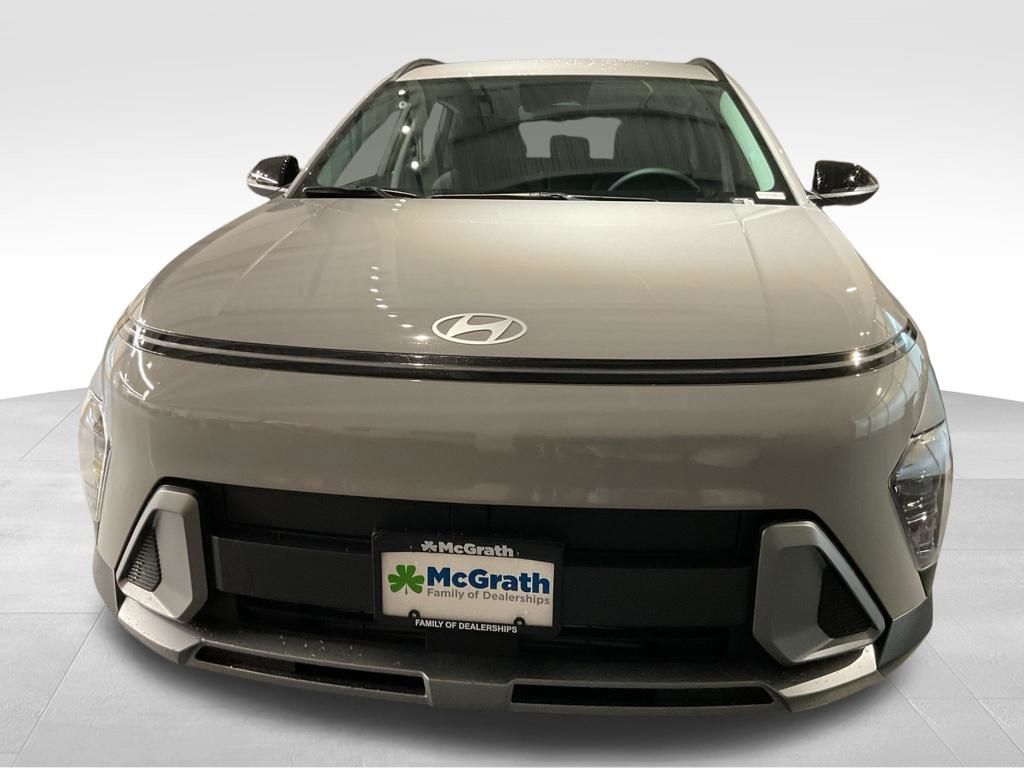 New 2026 Gray Hyundai SEL Premium image 8