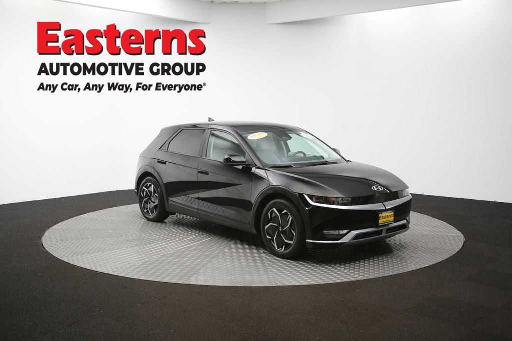 Used 2023 Black Hyundai SEL image 48