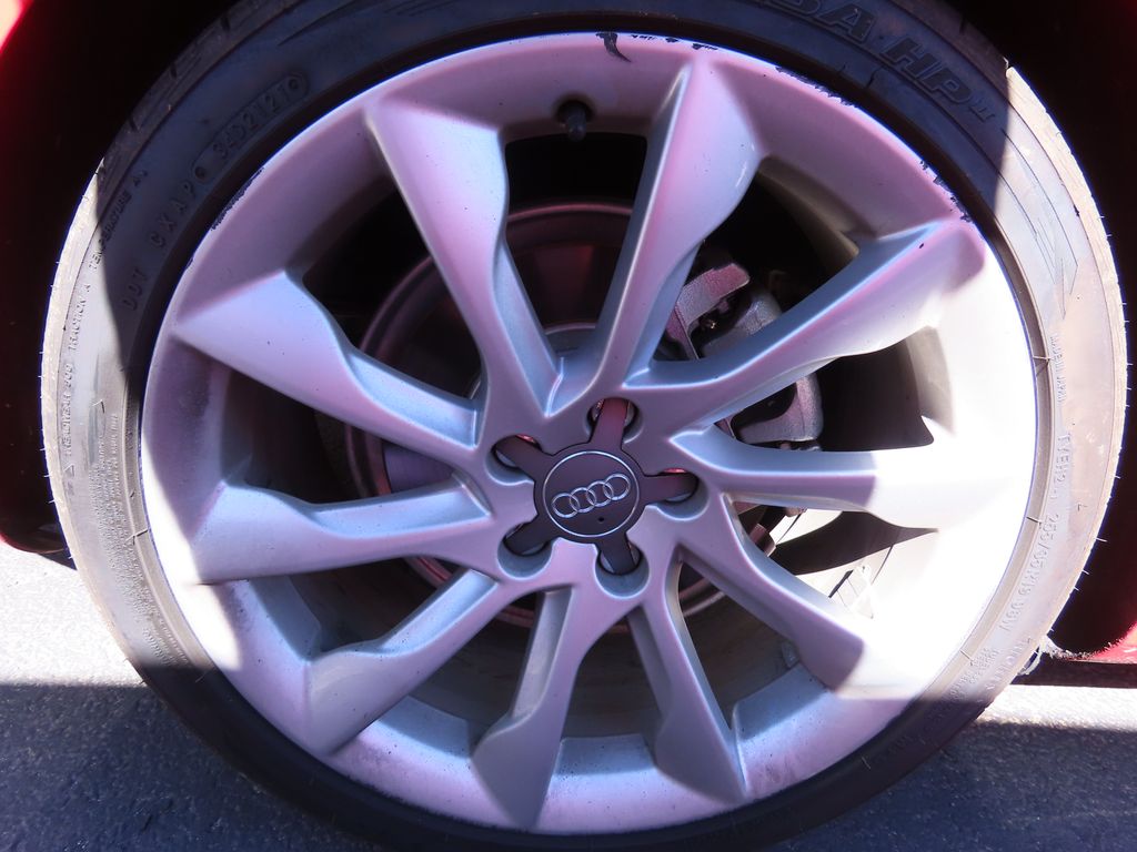 Thumbnail: 2013 Audi A5 - 17