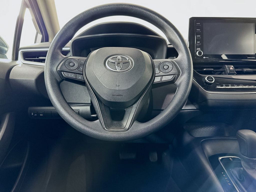 2022 Toyota Corolla LE 21