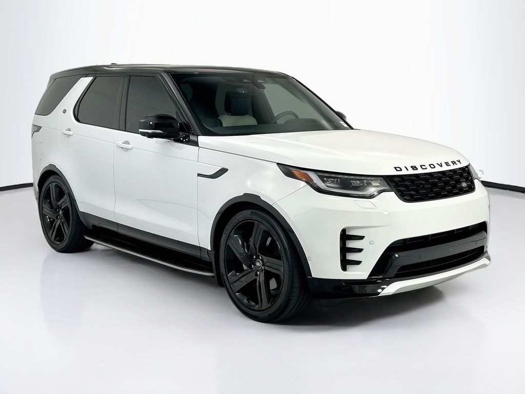 Thumbnail: 2024 Land Rover Discovery - 3