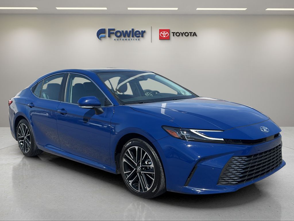 2025 Toyota Camry XLE FWD