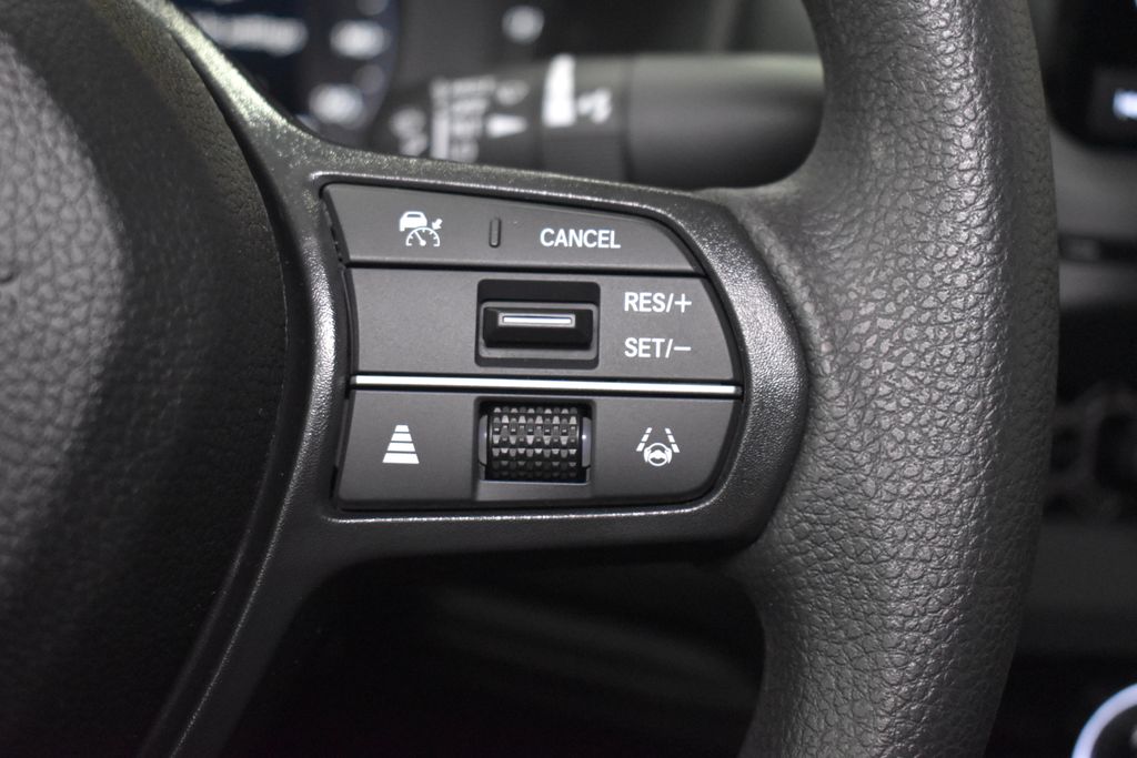 2025 Honda Accord LX 16
