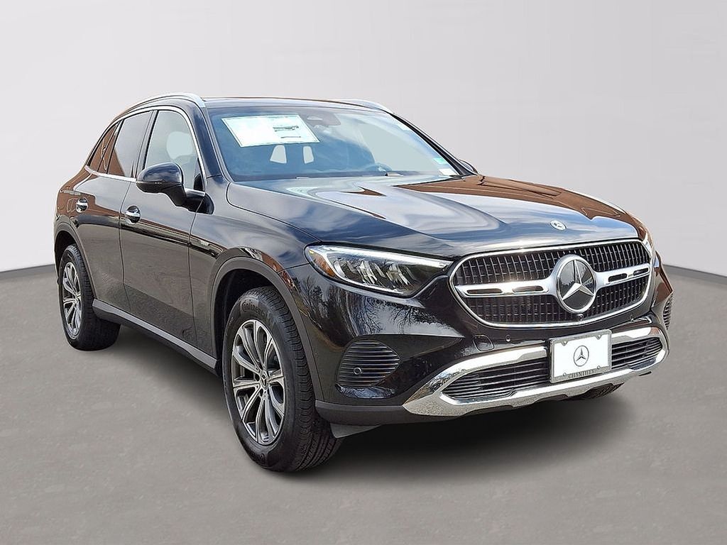 Thumbnail: 2025 Mercedes-Benz GLC - 2