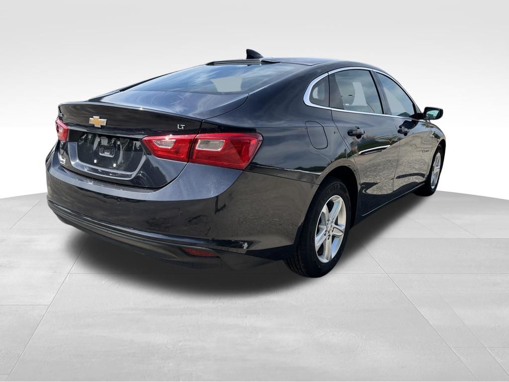 Used 2023 Gray Chevrolet LT image 5