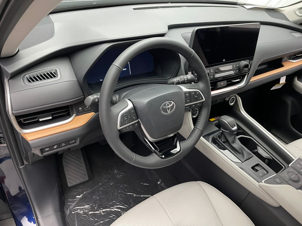Thumbnail: 2025 Toyota Grand Highlander - 11