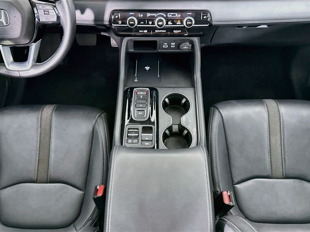 Thumbnail: 2025 Honda Pilot - 16