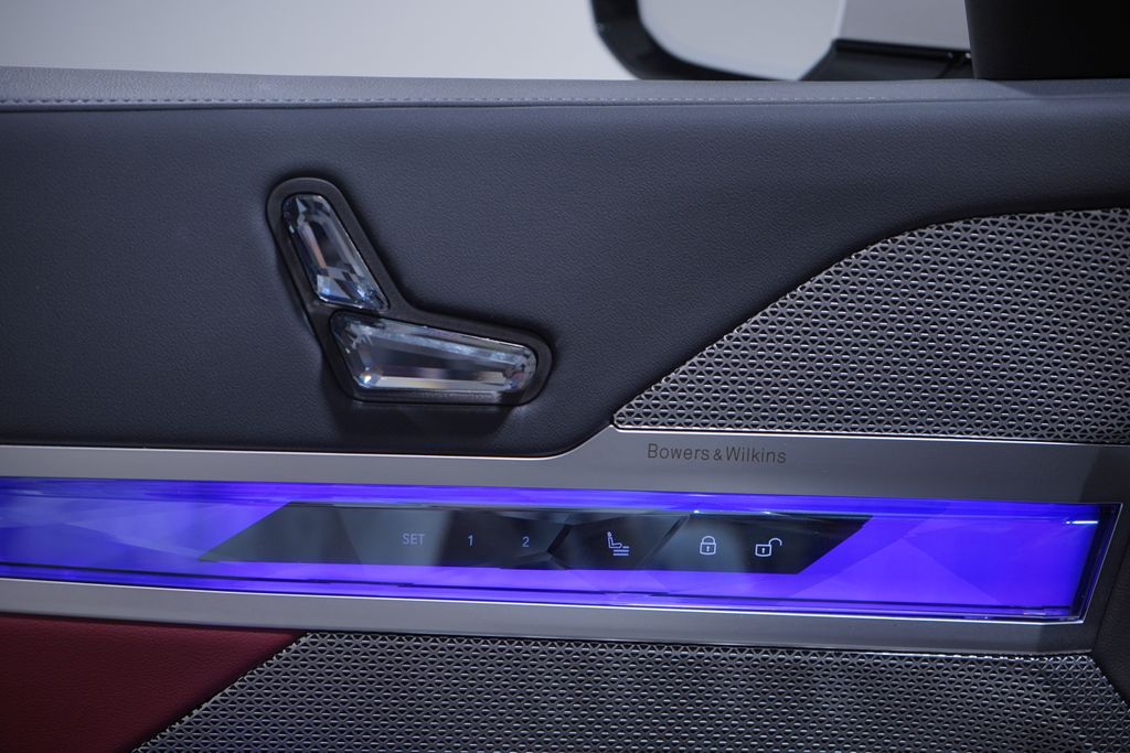 Thumbnail: 2025 BMW 7 Series - 18