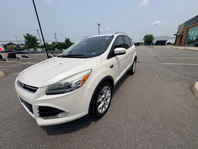 White Platinum Clearcoat Metallic 2016 Ford Escape SUV / Crossover Front-Wheel Drive 6-Speed Automatic