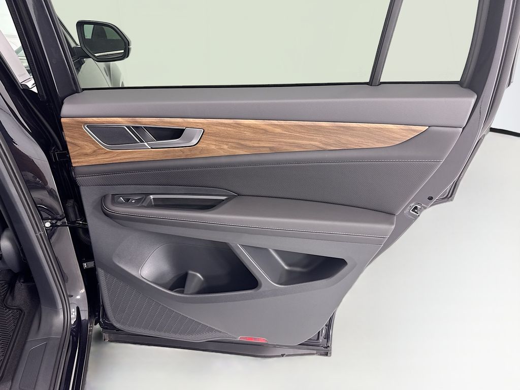 Thumbnail: 2026 Volkswagen Atlas - 25