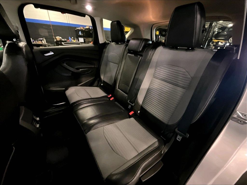2018 Ford Escape — photo 15
