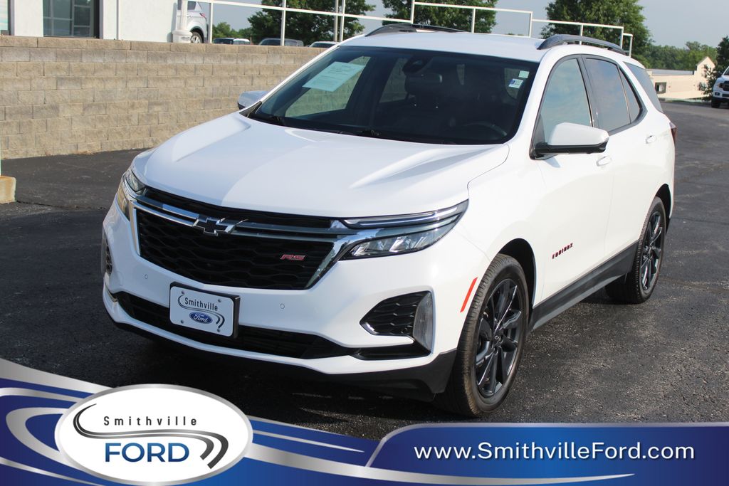 Summit White 2022 Chevrolet Equinox SUV / Crossover Front-Wheel Drive 6-Speed Automatic Overdrive