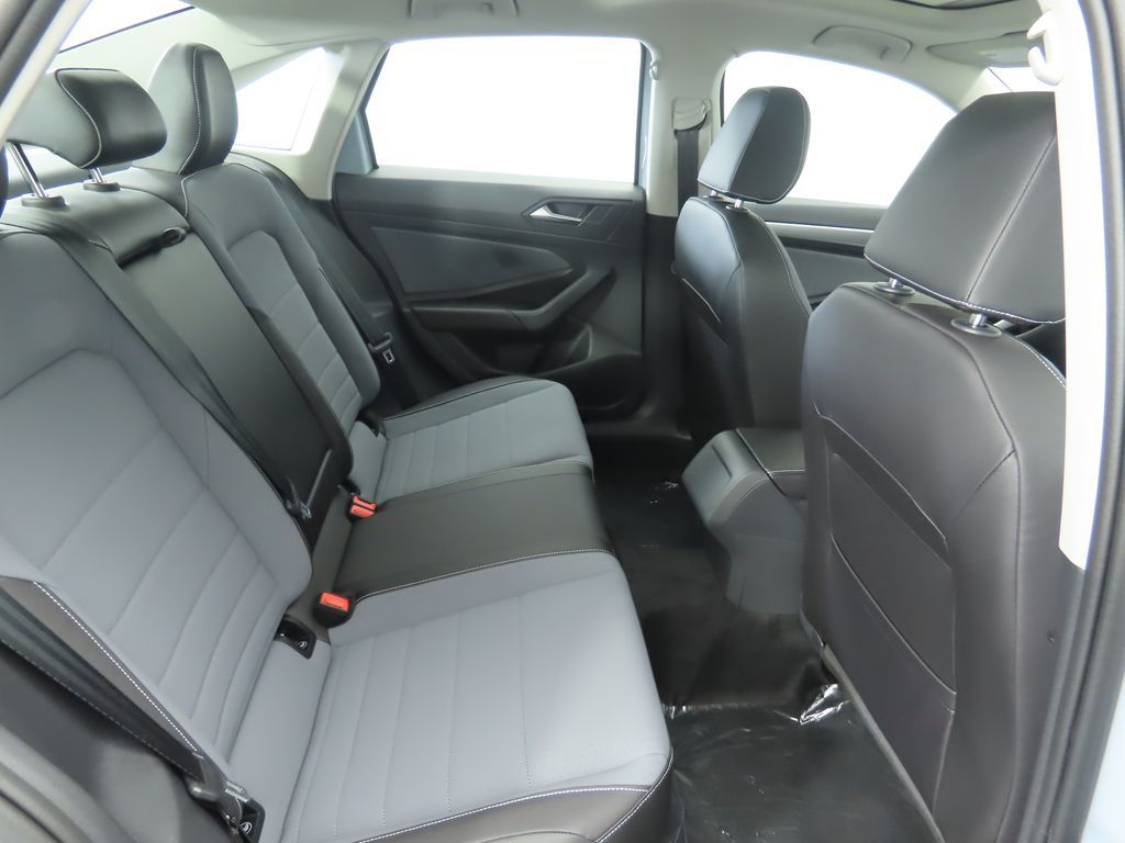 Thumbnail: 2026 Volkswagen Jetta - 22