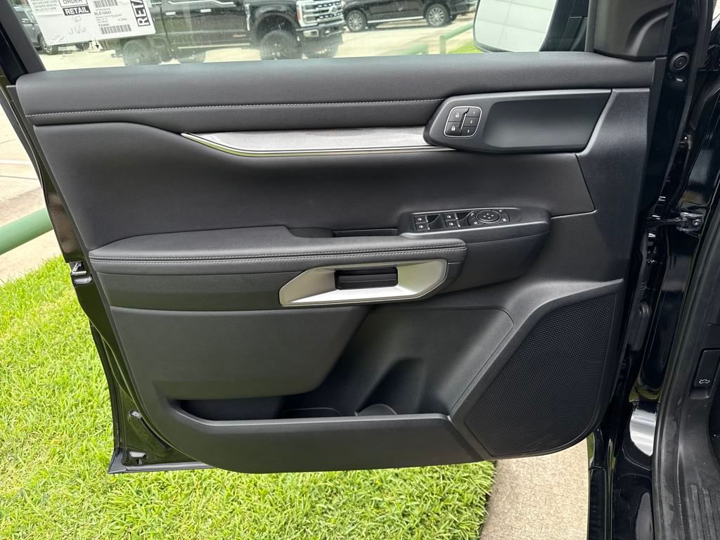 New 2024 Black Ford Lariat image 9